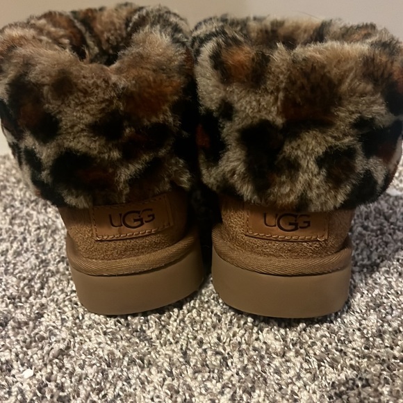 Ugg Mini Boots - Picture 2 of 4